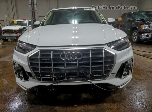 WA1CAAFY8M2010180 2021 AUDI Q5 White 