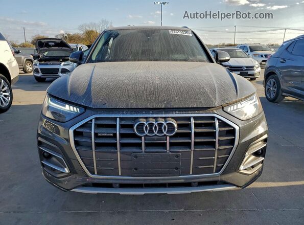 WA1CAAFYXM2023643 2021 AUDI Q5 Gray Widok z przodu