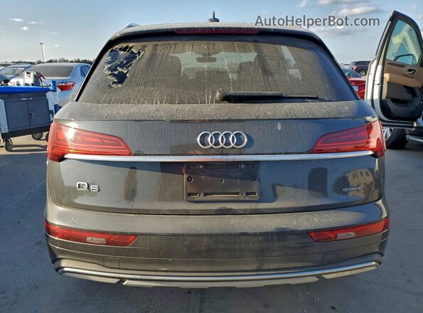 WA1CAAFYXM2023643 2021 AUDI Q5 Gray Widok z tyłu