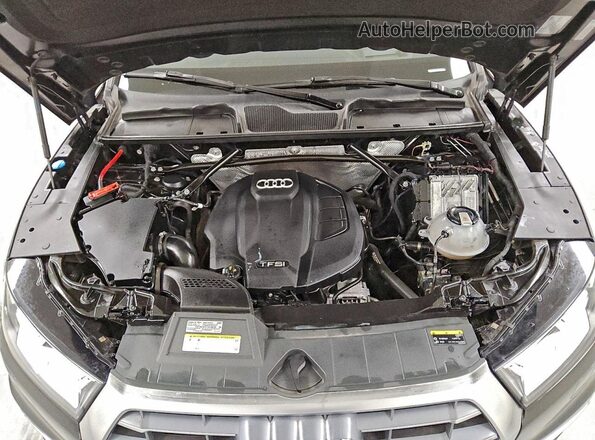 WA1CNAFY4K2054436 2019 AUDI Q5 Black Vista del compartimento del motor