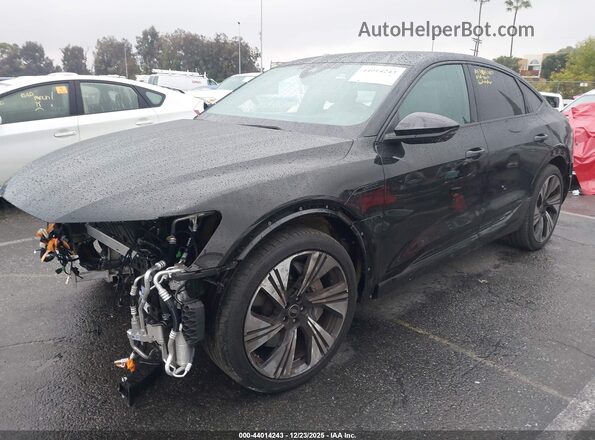 WA1DAAGE4RB013478 2024 AUDI Q8 E-TRON Black Przód lewy
