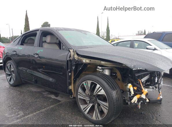 WA1DAAGE4RB013478 2024 AUDI Q8 E-TRON Black 