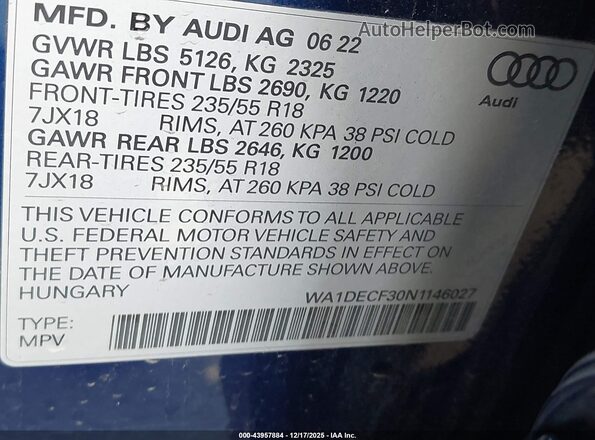 WA1DECF30N1146027 2022 AUDI Q3 Blue Vista del compartimento del motor
