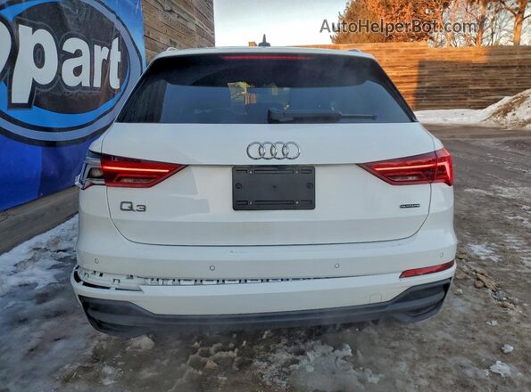 WA1DECF30S1058008 2025 AUDI Q3 Белый Вид сзади
