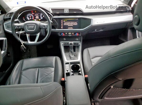 WA1DECF31M1036344 2021 AUDI Q3 Gray Вид панелі приладів