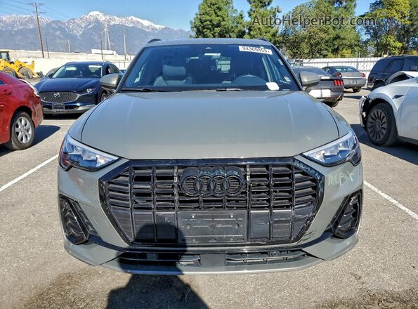 WA1DECF31N1021974 2022 AUDI Q3 Gray Вид спереду