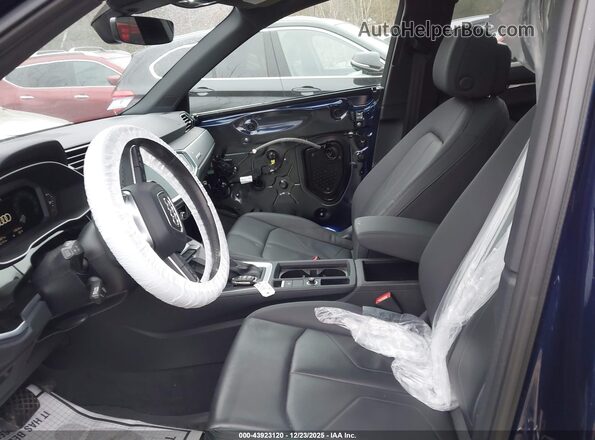 WA1DECF31N1086792 2022 AUDI Q3 Blue Widok wnętrza z przodu