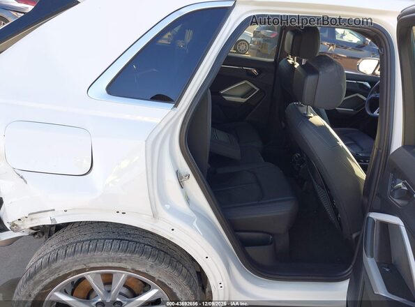WA1DECF31R1087849 2024 AUDI Q3 White VIN კოდის სტიკერის ხედი