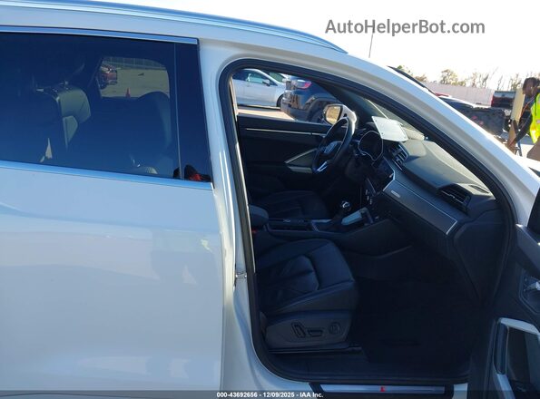 WA1DECF31R1087849 2024 AUDI Q3 White წინა სალონის ხედი