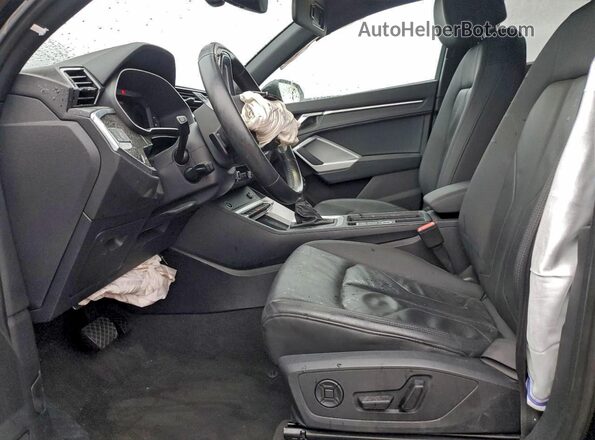 WA1DECF32R1056741 2024 AUDI Q3 Black წინა სალონის ხედი