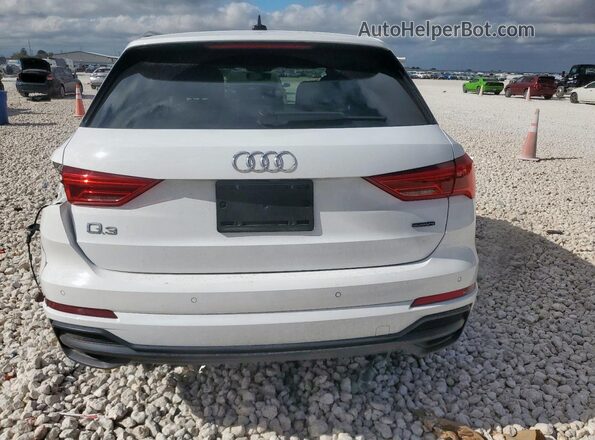 WA1DECF33M1053520 2021 AUDI Q3 Белый 