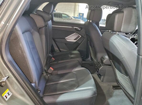 WA1DECF33S1016528 2025 AUDI Q3 Gray უკანა სალონის ხედი