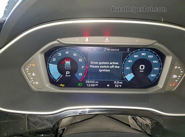 WA1DECF33S1016528 2025 AUDI Q3 Gray ხელსაწყოთა პანელის ხედი
