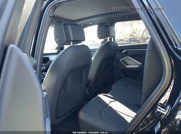 WA1DECF34R1168747 2024 AUDI Q3 Black 