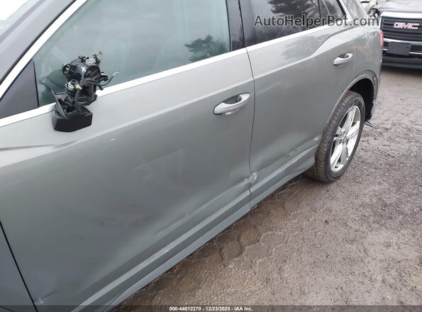 WA1DECF35L1018377 2020 AUDI Q3 Gray Front view