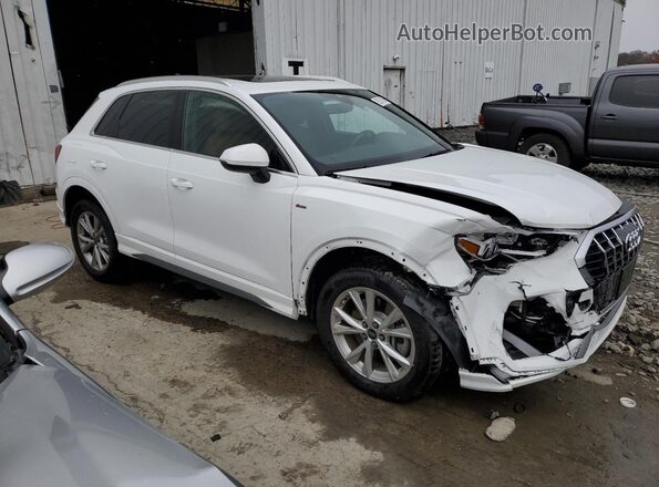 WA1DECF36R1039358 2024 AUDI Q3 White 