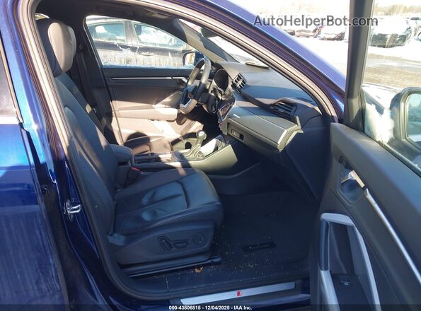 WA1DECF38N1125913 2022 AUDI Q3 Blue Vista interior delantera