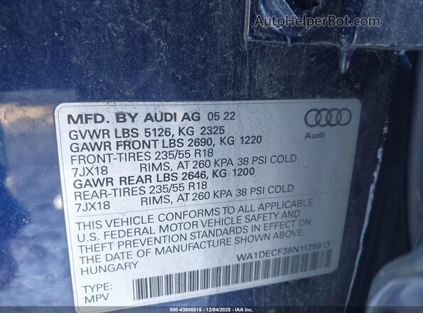 WA1DECF38N1125913 2022 AUDI Q3 Blue Vista del compartimento del motor