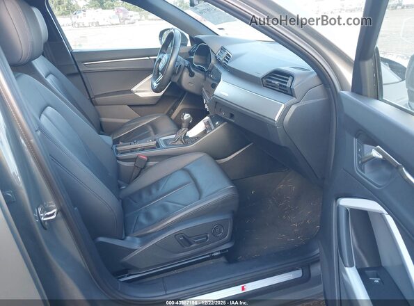 WA1DECF39R1123187 2024 AUDI Q3 Gray Սալոնի դիմացի տեսք