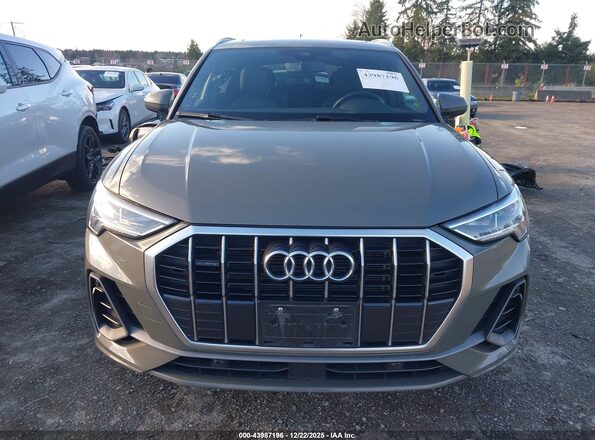 WA1DECF39R1123187 2024 AUDI Q3 Gray Սարքավորումների վահանակի տեսք