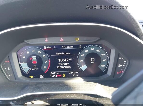 WA1DECF39R1135355 2024 AUDI Q3 Black უკანა სავარძლების ხედი