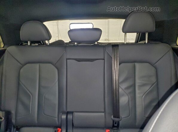 WA1DECF3XP1129254 2023 AUDI Q3 Белый Вид задних сидений