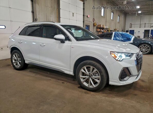 WA1DECF3XP1129254 2023 AUDI Q3 Белый Передняя правая четверть