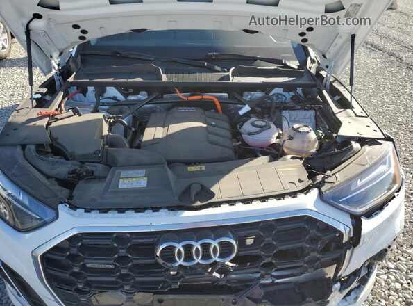 WA1E2AFY4N2084753 2022 AUDI Q5 White Vista del compartimento del motor