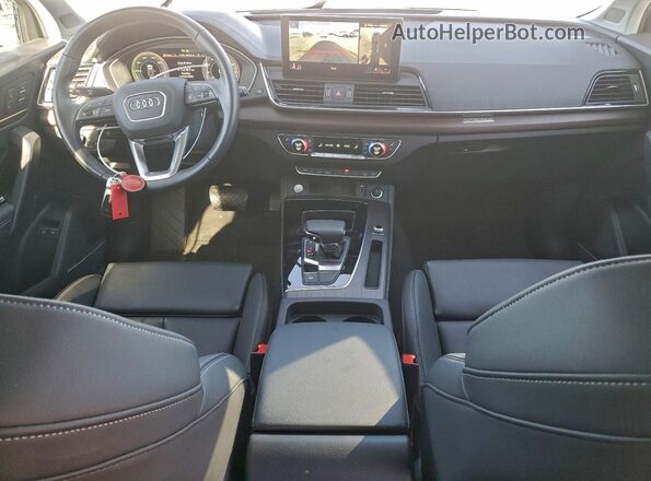 WA1E2AFY4R2135500 2024 AUDI Q5 Серый Вид панели приборов