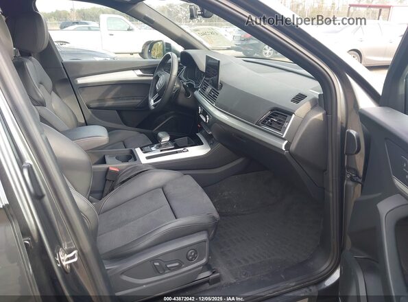 WA1E2AFY9R2139641 2024 AUDI Q5 Gray Vista interior delantera