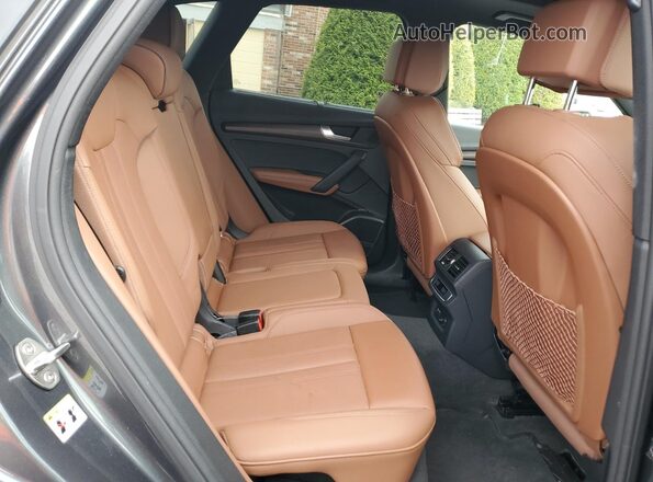 WA1EAAFY3R2000964 2024 AUDI Q5 Gray უკანა სალონის ხედი