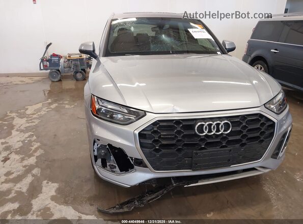 WA1EAAFY7N2075791 2022 AUDI Q5 Серый Вид спереди
