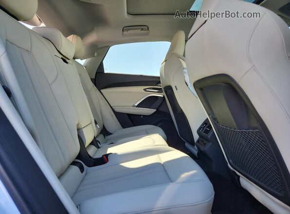 WA1EAAGUXS2060337 2025 AUDI Q5 White 