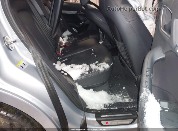 WA1ECCFS1JR027139 2018 AUDI Q3 Silver VIN კოდის სტიკერის ხედი