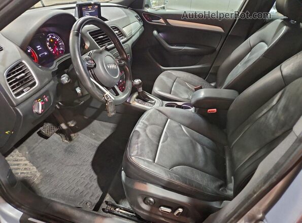 WA1ECCFS5JR009274 2018 AUDI Q3 Silver 