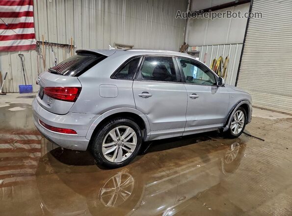 WA1ECCFS5JR009274 2018 AUDI Q3 Silver 