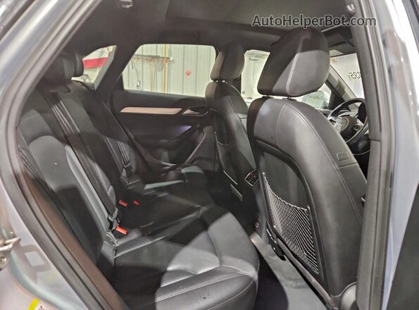 WA1ECCFS5JR009274 2018 AUDI Q3 Silver 