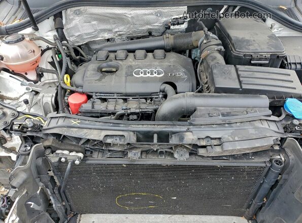 WA1ECCFS9JR021332 2018 AUDI Q3 White 