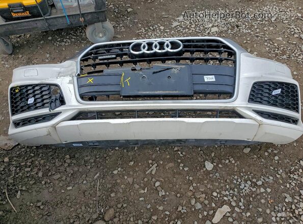 WA1ECCFS9JR021332 2018 AUDI Q3 White 