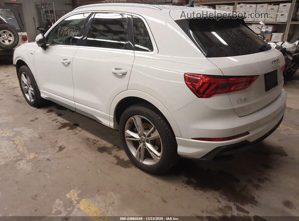 WA1EECF30K1071135 2019 AUDI Q3 White Rear left