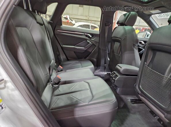 WA1EECF30M1123298 2021 AUDI Q3 White უკანა სალონის ხედი