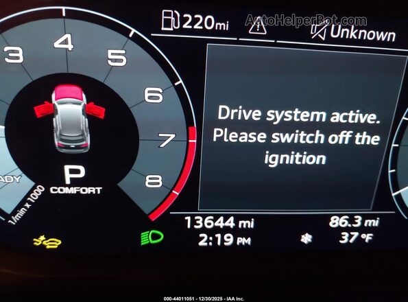 WA1EECF34R1141276 2024 AUDI Q3 White Widok tylnych siedzeń