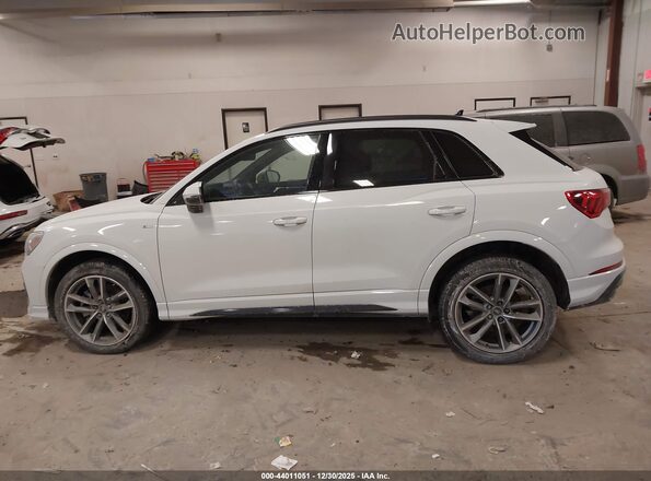 WA1EECF34R1141276 2024 AUDI Q3 White Widok wnętrza 360 stopni