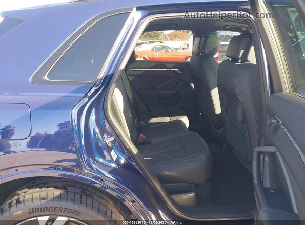 WA1EECF36R1155177 2024 AUDI Q3 Dark Blue Vista de la etiqueta del VIN