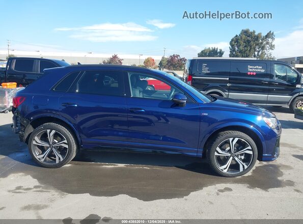 WA1EECF36R1155177 2024 AUDI Q3 Dark Blue Vista interior de 360 grados