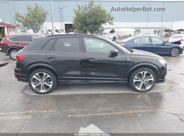 WA1EECF37M1152507 2021 AUDI Q3 Black 