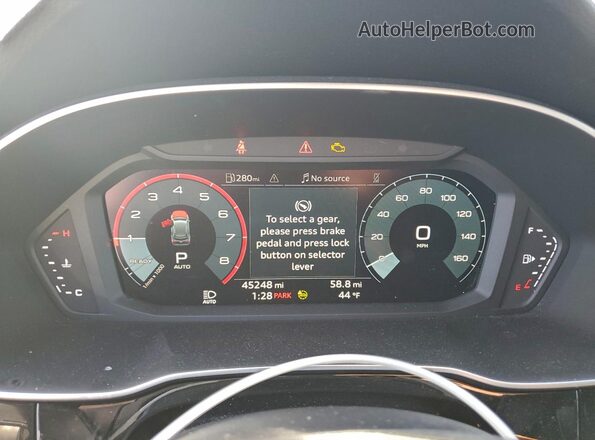 WA1EECF37N1043465 2022 AUDI Q3 White ხელსაწყოთა პანელის ხედი