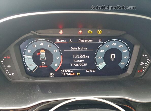WA1EECF37P1127093 2023 AUDI Q3 White Widok zestawu wskaźników
