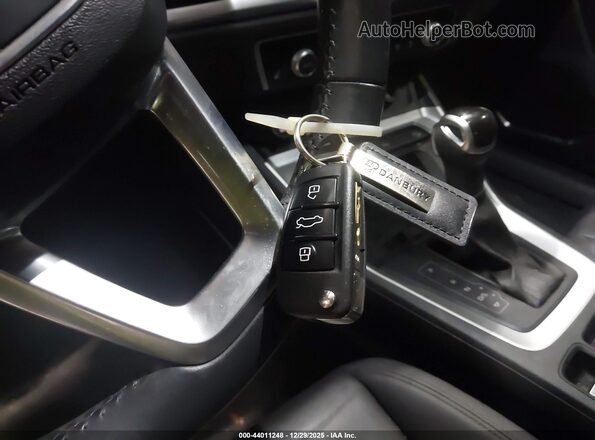 WA1EECF39K1069660 2019 AUDI Q3 Black Dashboard view