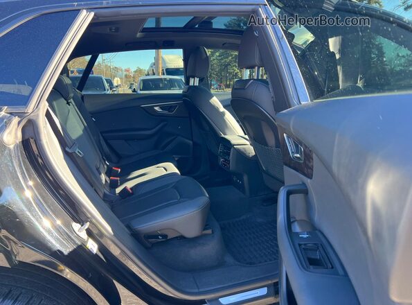 WA1EVAF10LD018258 2020 AUDI Q8 Black 